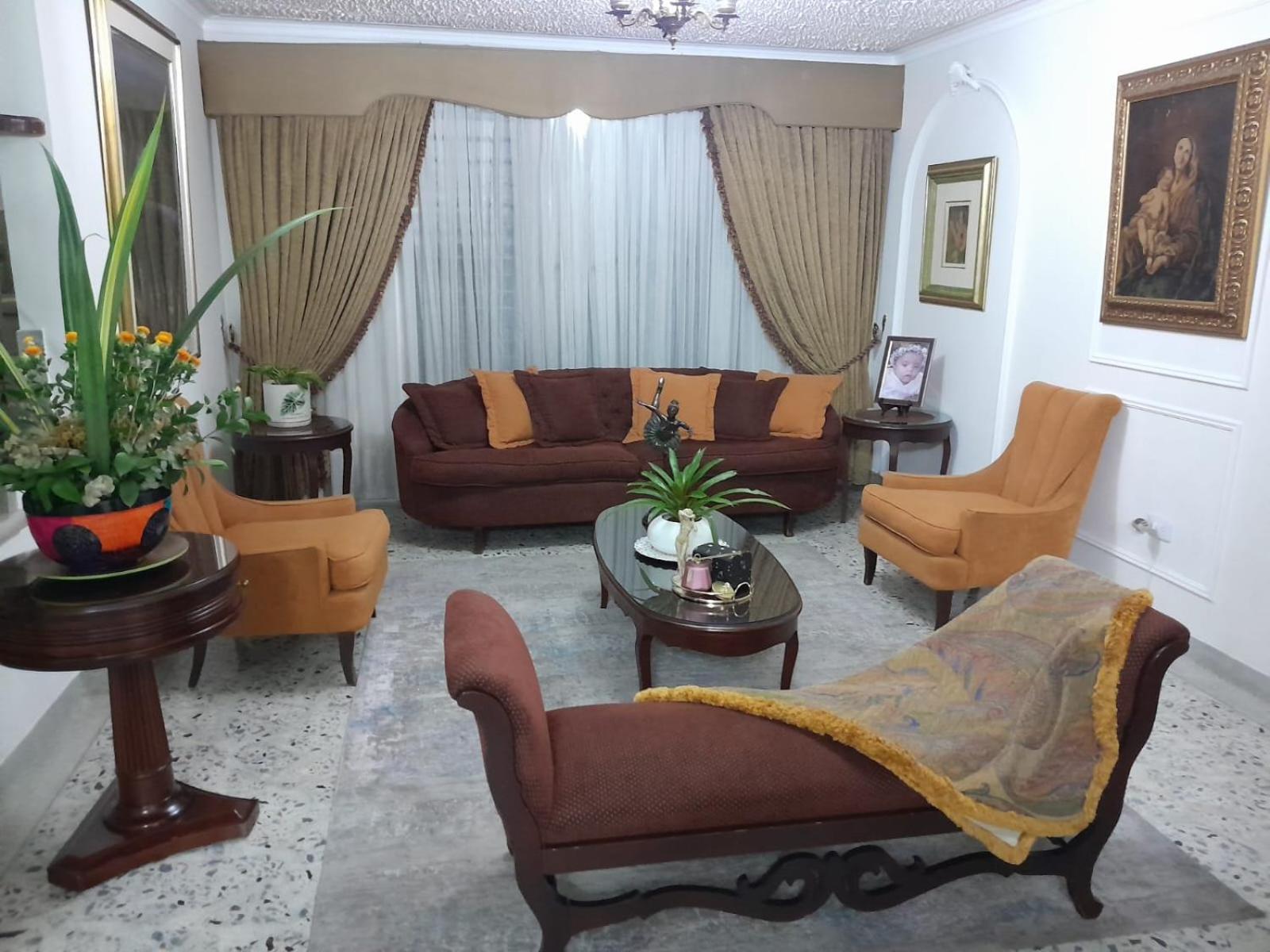 1 En Casa Retro Homestay